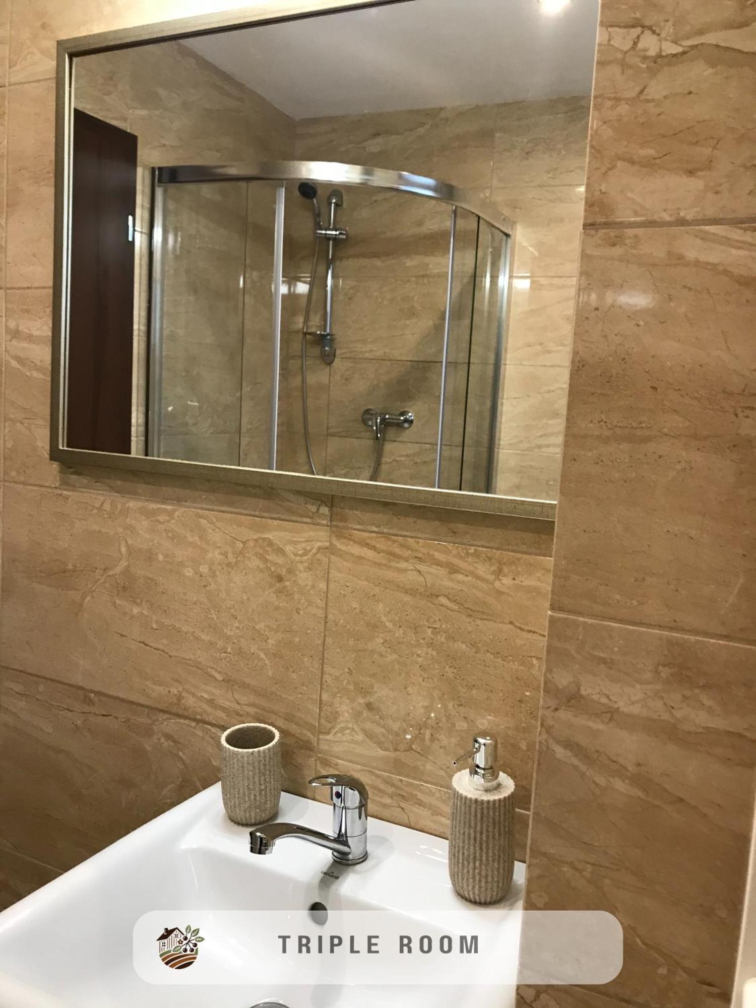Apartmanovy Dom Visnove Εξωτερικό φωτογραφία